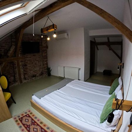 Timhouse Hotel Timisoara Ngoại thất bức ảnh
