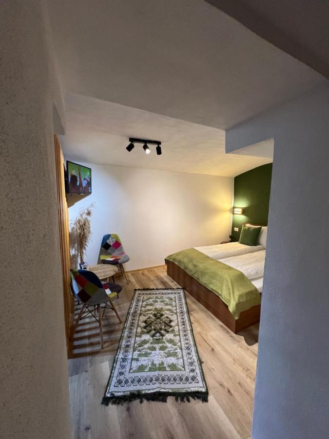 Timhouse Hotel Timisoara Ngoại thất bức ảnh