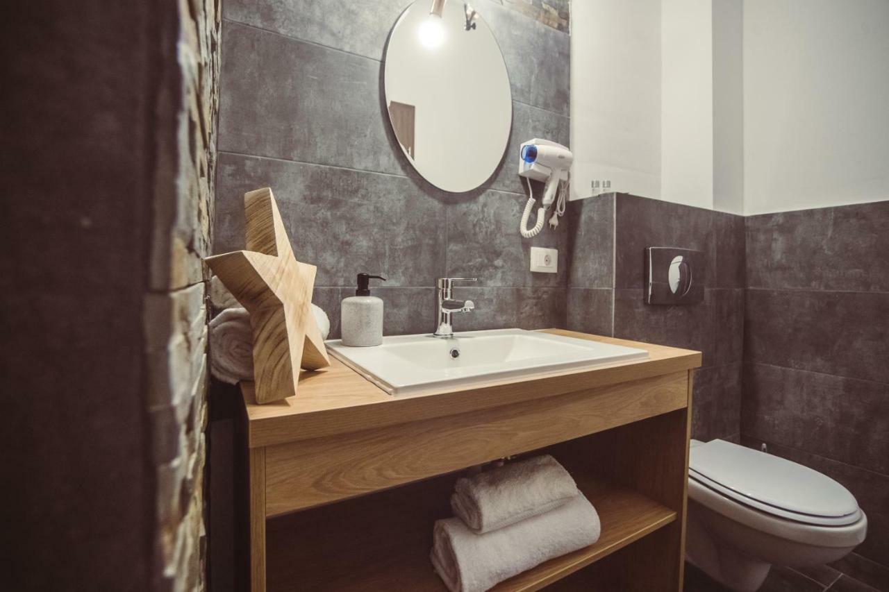 Timhouse Hotel Timisoara Ngoại thất bức ảnh