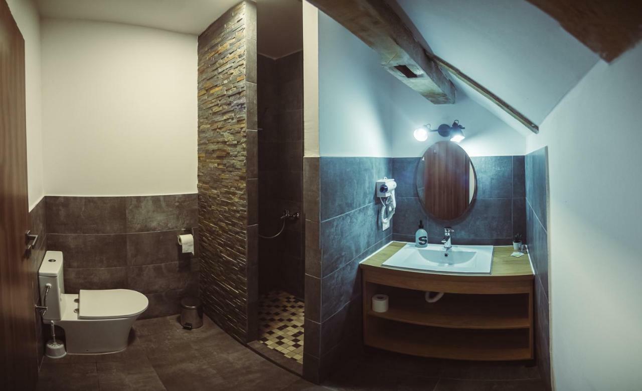 Timhouse Hotel Timisoara Ngoại thất bức ảnh